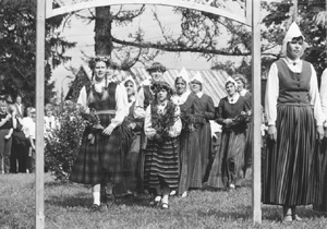 PI6.JPG (41852 BYTES)