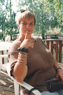 AR4.JPG (63807 BYTES)