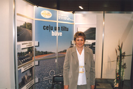 C6.JPG (30043 BYTES)