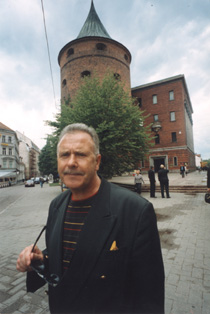 MM1.JPG (34432 BYTES)