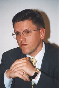 K1.JPG (28365 BYTES)