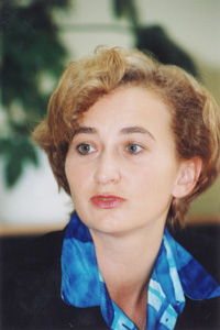 EE1.JPG (30848 BYTES)