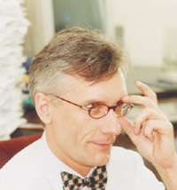 EE2.JPG (25387 BYTES)