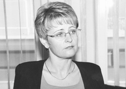 F1.JPG (16467 BYTES)