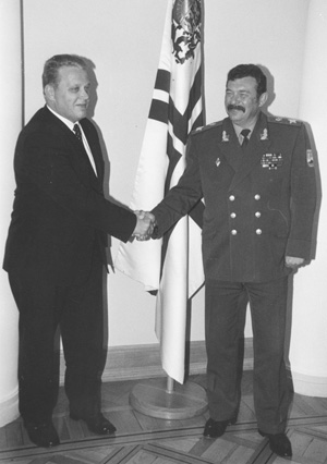 U3.JPG (37828 BYTES)