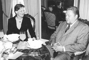 V4.JPG (32806 BYTES)