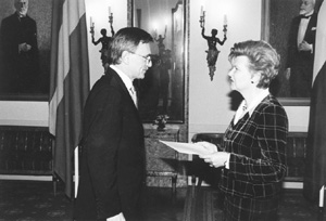 Z1.JPG (26772 BYTES)