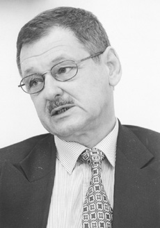 V2.JPG (24669 BYTES)