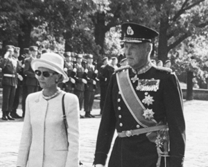 N10.JPG (55856 BYTES)