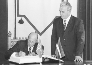 N5.JPG (24444 BYTES)