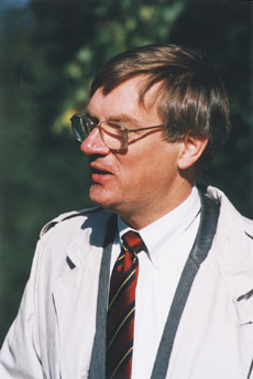 B4.JPG (35881 BYTES)