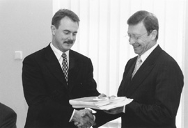 N1.JPG (16555 BYTES)