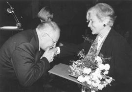 E2.JPG (20869 BYTES)