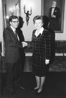 I1.JPG (28482 BYTES)