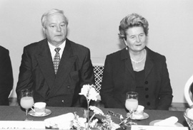 S1.JPG (20855 BYTES)