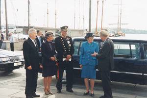 UD4.JPG (35011 BYTES)