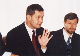 Z2.JPG (15068 BYTES)