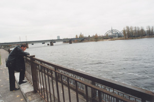 MI4.JPG (28303 BYTES)