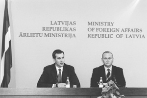 V6.JPG (20153 BYTES)