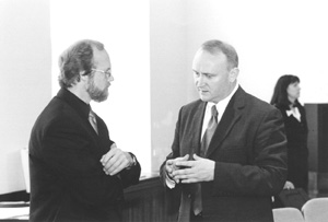 V2.JPG (17831 BYTES)