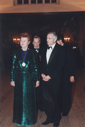 13.JPG (45944 BYTES)