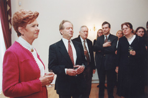 16.JPG (32192 BYTES)