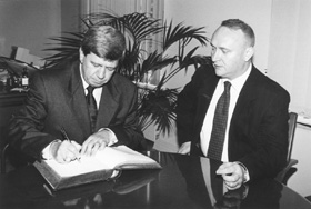 D1.JPG (24722 BYTES)