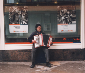 MI2.JPG (41907 BYTES)