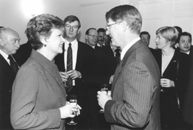 E6.JPG (24045 BYTES)