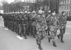 P4.JPG (29396 BYTES)