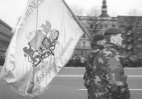 P5.JPG (23919 BYTES)