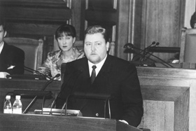 S1.JPG (22182 BYTES)