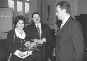 G1.JPG (22514 BYTES)