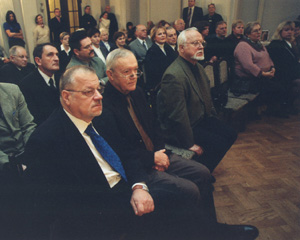 M2.JPG (38519 BYTES)