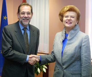 EU-SOLANA-LATVIA0000057.JPG (46614 BYTES)