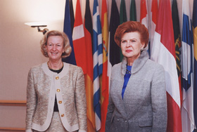 15.JPG (35385 BYTES)