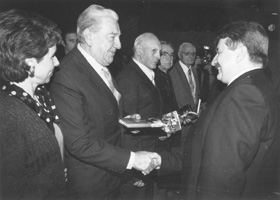 PP.JPG (22194 BYTES)