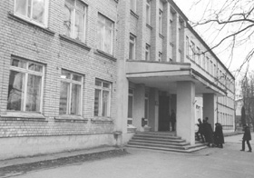 P16.JPG (28581 BYTES)