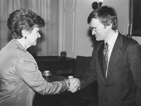 D1.JPG (23877 BYTES)