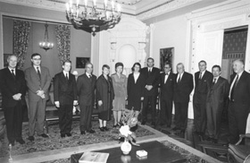 F1.JPG (27086 BYTES)