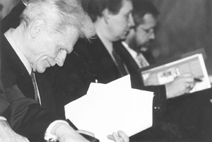 P1.JPG (21055 BYTES)