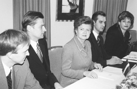 B2.JPG (24288 BYTES)