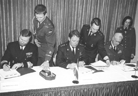 B4.JPG (29048 BYTES)