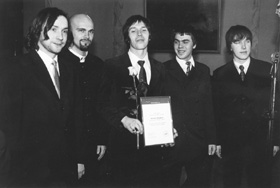 E2.JPG (16817 BYTES)