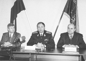 A4.JPG (26818 BYTES)