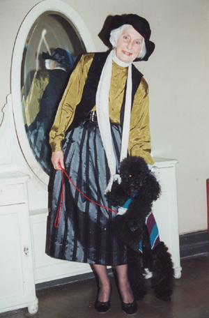 BI10.JPG (60986 BYTES)