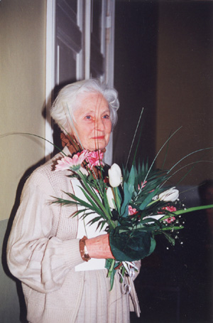 BI7.JPG (59602 BYTES)