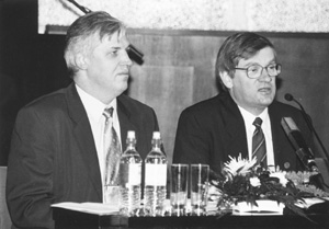 B16.JPG (27746 BYTES)