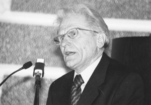 B88.JPG (16355 BYTES)