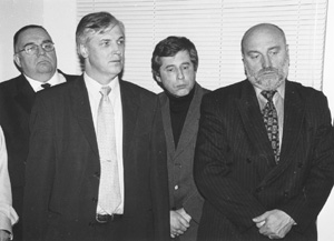 B2.JPG (24641 BYTES)